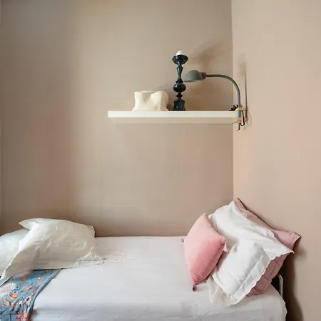 Emanuela - Vatican Appartement *